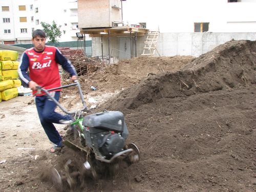 Jardiniere de terasă